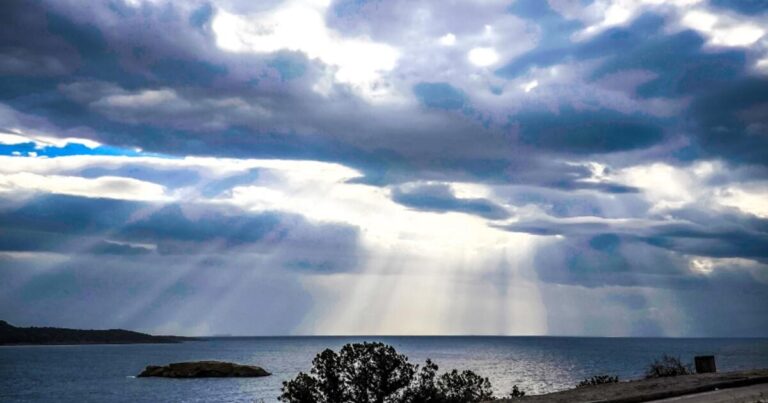 Live χάρτης: Πώς θα εξελιχθεί ο καιρός τις επόμενες ώρες