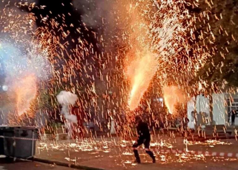 Αγρίνιο: Επίδειξη χαλκουνιών στην πλατεία Καλυβίων