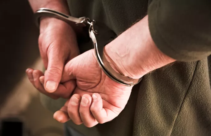 Στο Νοσοκομείο Αγρινίου οδηγήθηκε μια 55χρονη με τραύματα στη δεξιά πλευρά του κεφαλιού της μετά από επίθεση που δέχθηκε με ξύλο