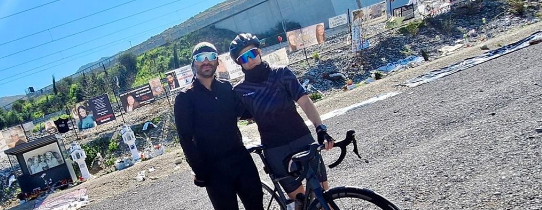 Αγρινιώτισσα ποδηλάτισσα συγκλονίζει: «Μαύρισε η ψυχή μου στην Κοιλάδα των Τεμπών»