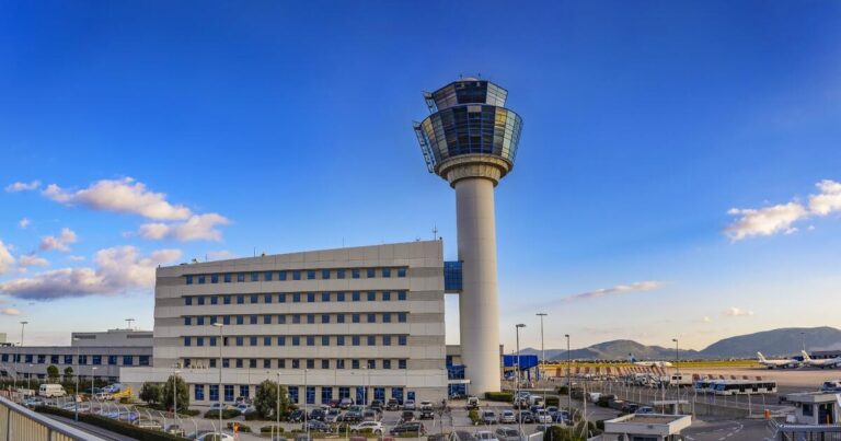 Αναγκαστική προσγείωση αεροσκάφους στο «Ελευθέριος Βενιζέλος»: Επιβάτης υπέστη ανακοπή