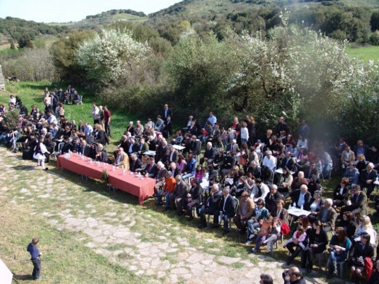 ΔΕΥΤΕΡΑ ΤΟΥ ΠΑΣΧΑ ΣΤΗΝ ΚΑΤΟΥΝΑ 2010 ΜΙΑ ΕΚΔΗΛΩΣΗ ΠΟΥ ΕΜΕΙΝΕ ΧΑΡΑΓΜΕΝΗ ΣΤΗ ΜΝΗΜΗ ΜΑΣ