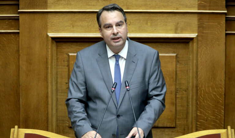 Δεν έρχεται ο Κακλαμάνης- Θα τον εκπροσωπήσει ο Παπαθανάσης