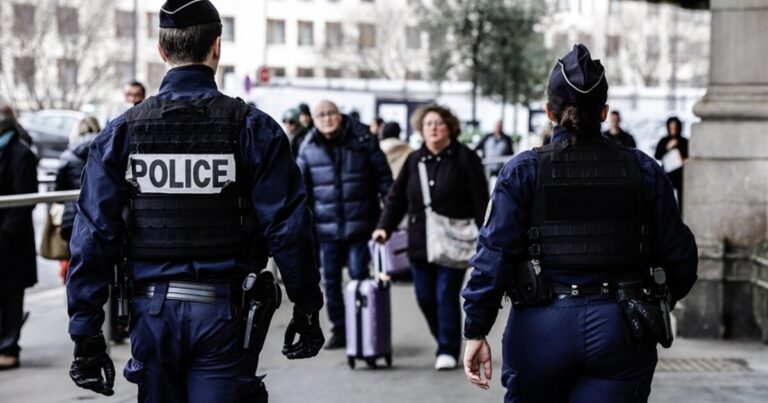 Εκκενώθηκε το δικαστικό μέγαρο λόγω απειλής για βόμβα
