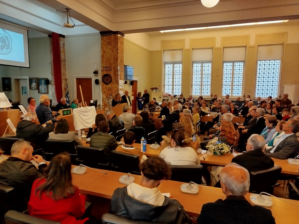 Η παρουσίαση του βιβλίου «Αφήστε να μιλήσω για την πόλη μου» του Σωκράτη Ζαραβίνα (φωτο)
