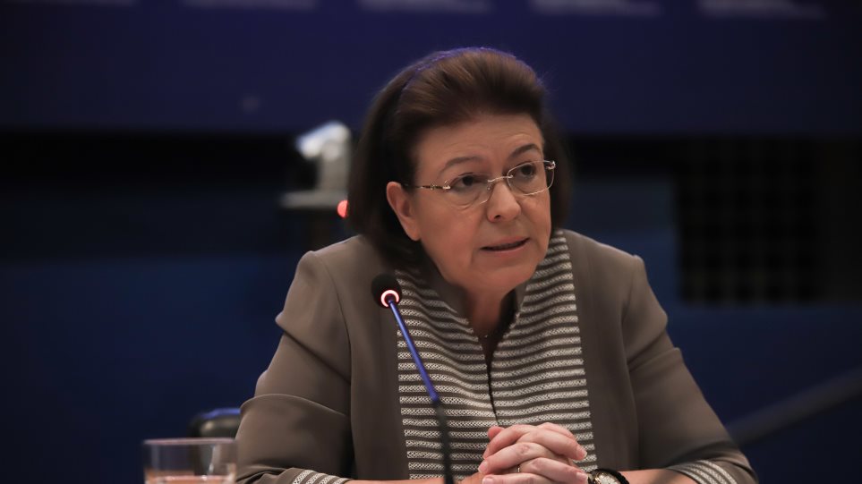 Η Λίνα Μενδώνη αναφέρθηκε στο Αρχαίο Αγρίνιο απαντώντας στον πρόεδρο της Ελληνικής Λύσης σχετικά με την «εγκατάλειψη» του αρχαιολογικού χώρου.