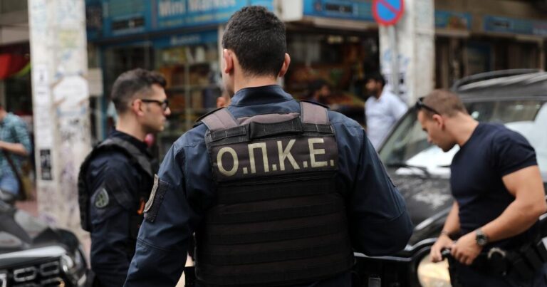 Ληστεία στο Μεσολόγγι: Με κλειστό φορτηγό μετέφεραν τις μηχανές