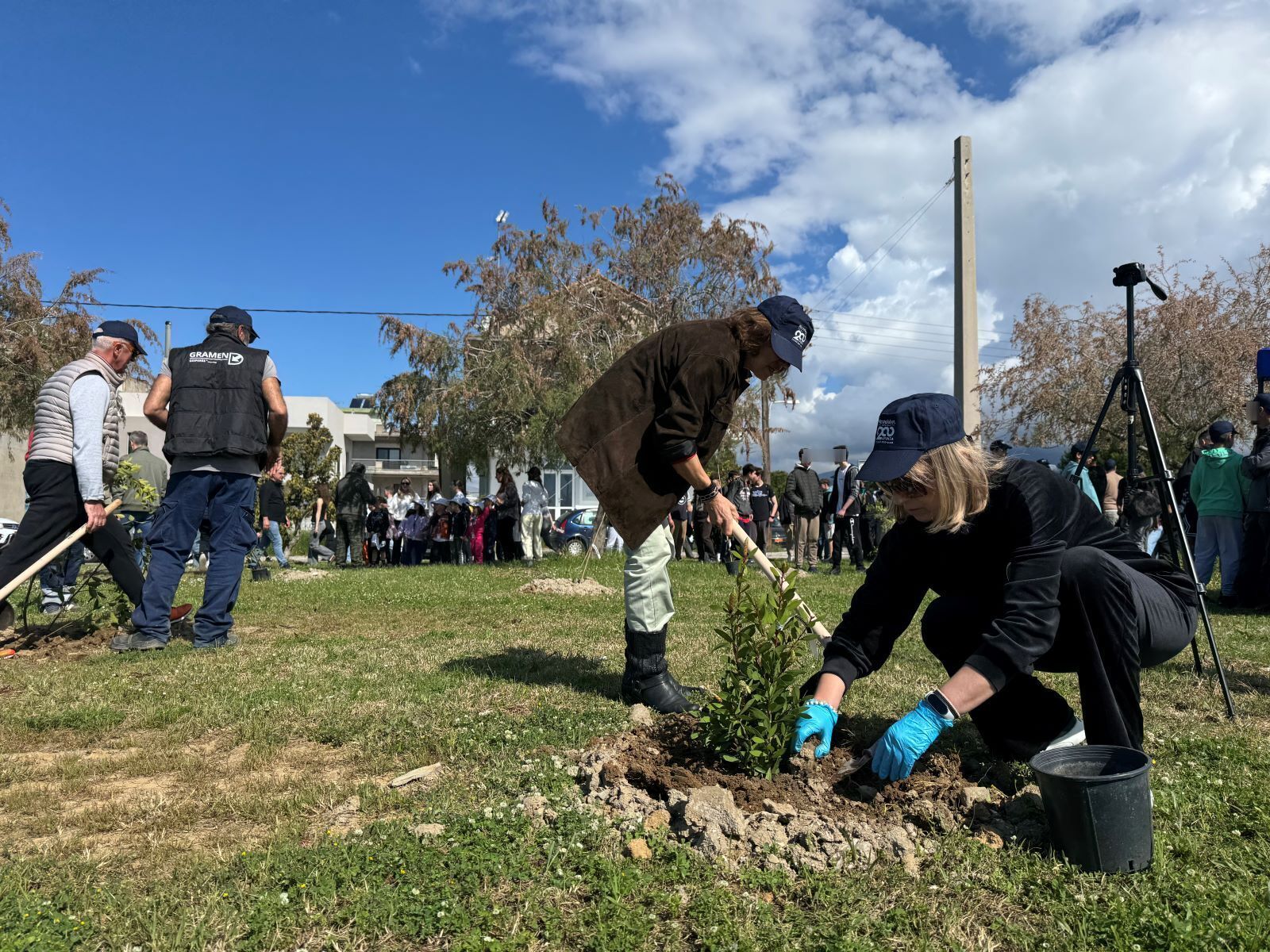 Με συμμετοχή η δράση δενδροφύτευσης στο Μεσολόγγι (φωτο)