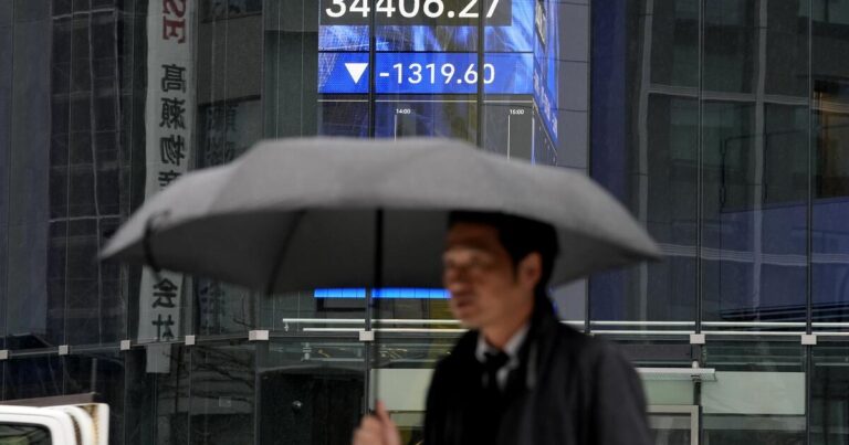 Μετά τη Wall Street «βυθίζεται» και το χρηματιστήριο στο Τόκιο