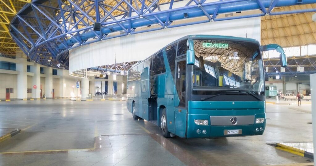 Οδηγός ΚΤΕΛ έπεσε θύμα ξυλοδαρμού από ανήλικο