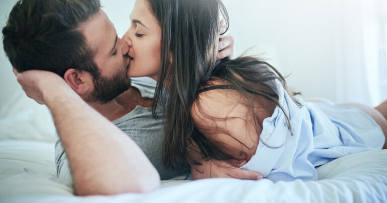 Οι 7 απροσδόκητοι τρόποι με τους οποίους η ερωτική επαφή κάνει καλό στην υγεία σου