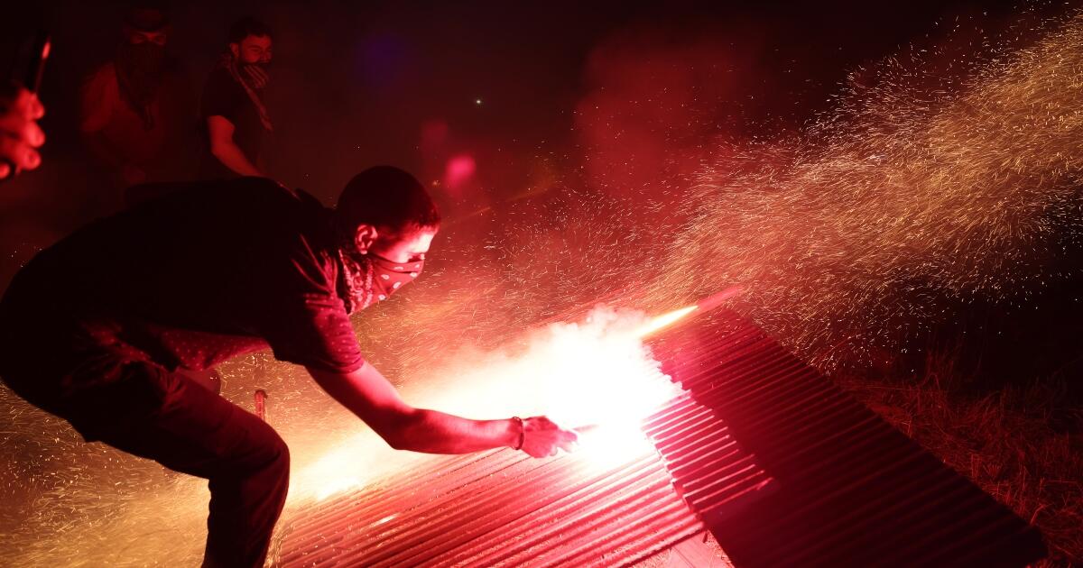 Οι ευθύνες για τους τραυματισμούς από τη χρήση βεγγαλικών και πυροτεχνημάτων