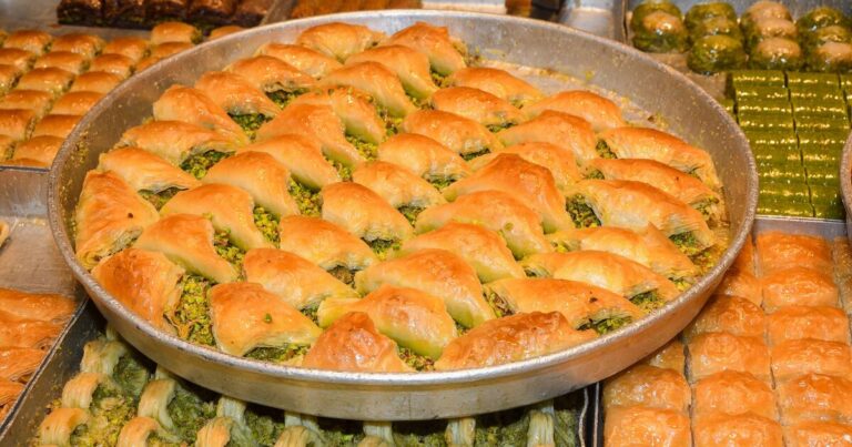 Τα καλύτερα νηστίσιμα γλυκά της Αθήνας