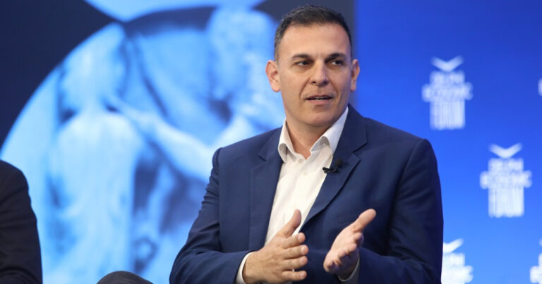 «Το 46% των πολιτών είναι με μισθό κάτω από 1.000 ευρώ»