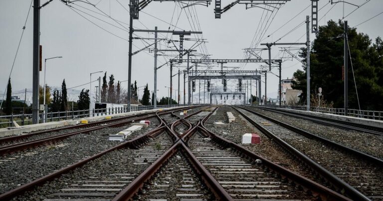 Υπογράφονται οι συμβάσεις για την αποκατάσταση των ζημιών από Daniel και Elias