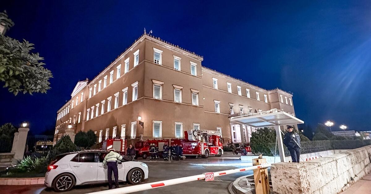 Φάρσα το μήνυμα για βόμβα στη Βουλή