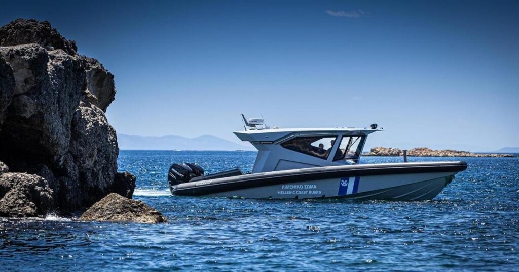 Άνδρας στην Πάτμο έπεσε στη θάλασσα γιατί ξεκίνησε το πλοίο