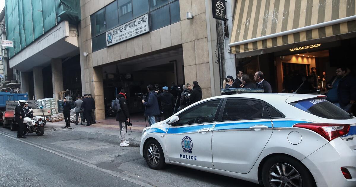 Άτομο πέθανε στο Αστυνομικό Τμήμα Ομόνοιας: Τι υποστηρίζει η ΕΛΑΣ
