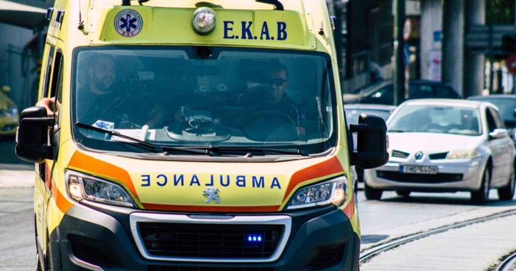 Αγία Βαρβάρα: 4χρονο έπεσε από φωταγωγό πολυκατοικίας