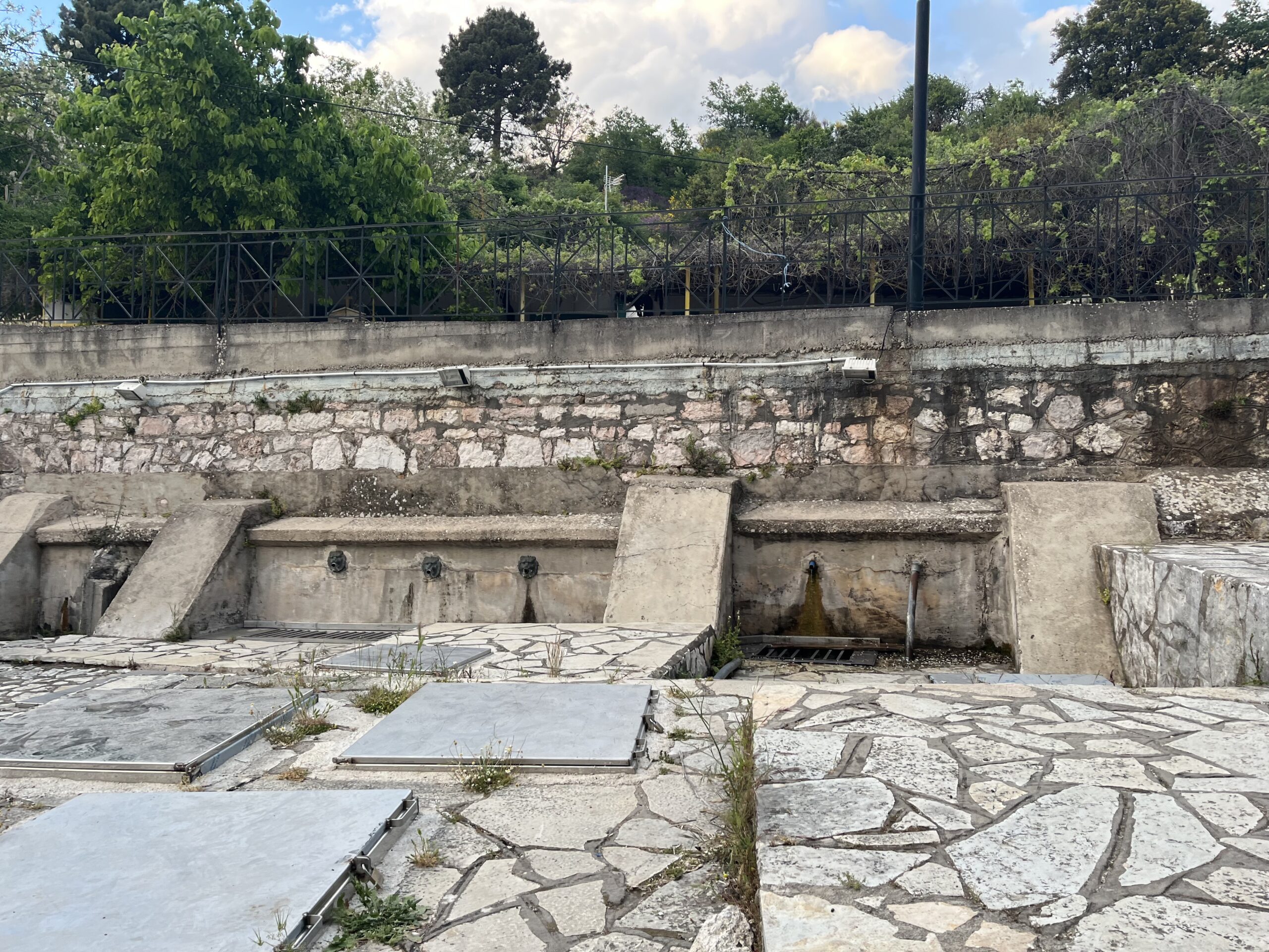 Η πραγματική εικόνα των πηγών της Κορπής Μοναστηρακίου σήμερα