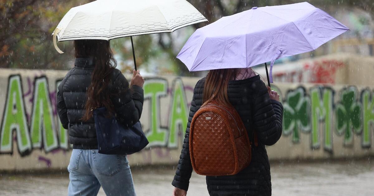Καιρός: Ισχυρές καταιγίδες και πτώση της θερμοκρασίας την Κυριακή