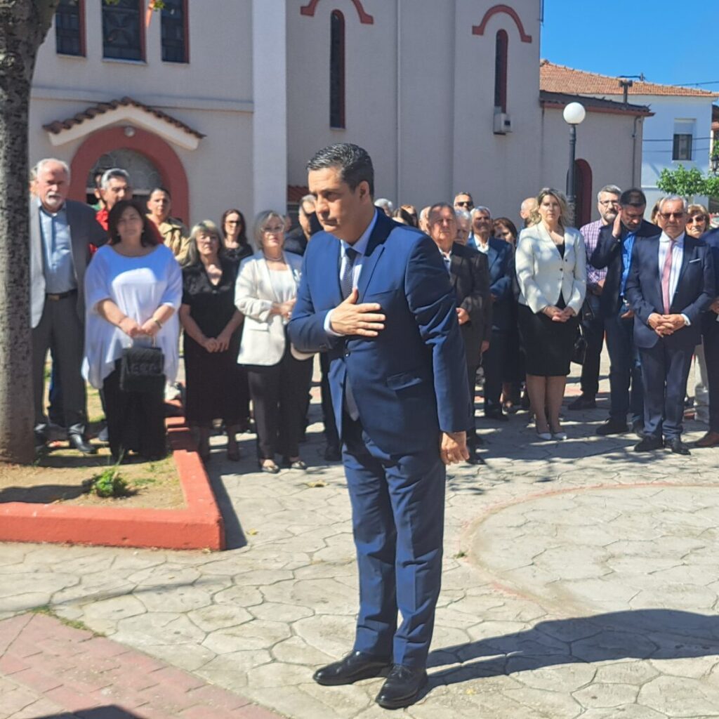 Καλύβια Αγρινίου: Σε κλίμα συγκίνησης το Επίσημο Μνημόσυνο για τους συμπατριώτες που σκοτώθηκαν από τους Γερμανούς το 1944