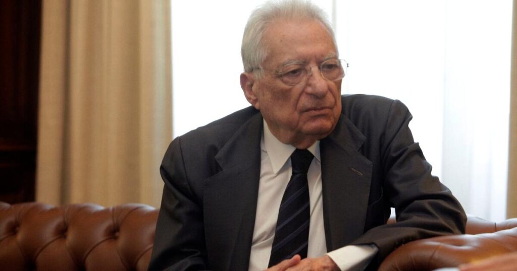 Πέθανε ο πρώην υπουργός Εξωτερικών Πέτρος Μολυβιάτης