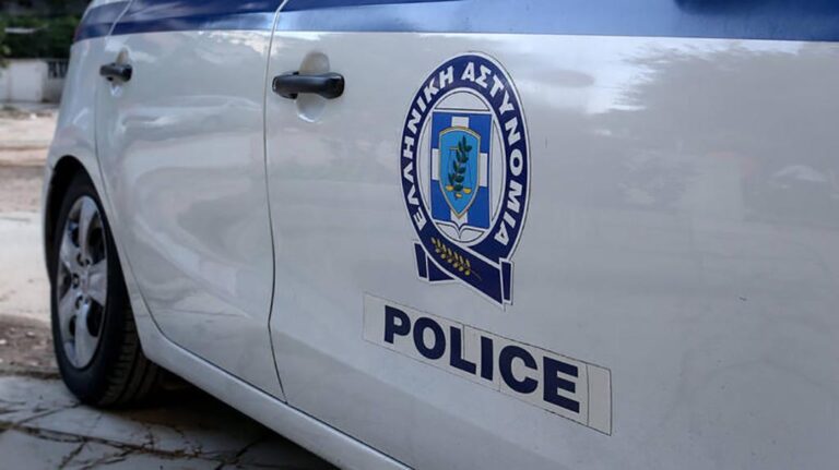 Τέσσερις συλλήψεις οδηγών χωρίς διπλώματα σε Αμφιλοχία και Αγρίνιο - Karvasaras