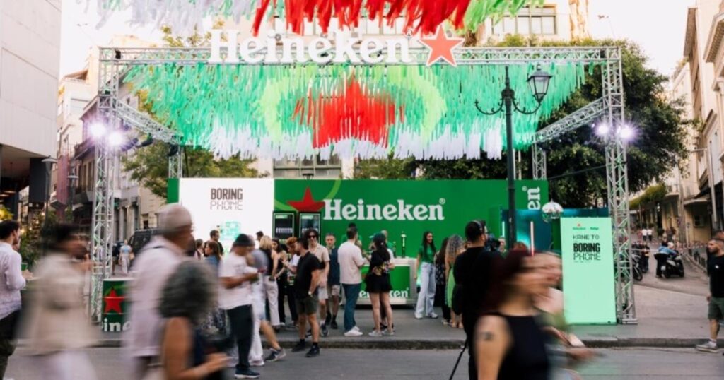 Ένα μοναδικό κινητό που σε βοηθά να αποσυνδεθείς και να ζήσεις τις στιγμές που μετράνε