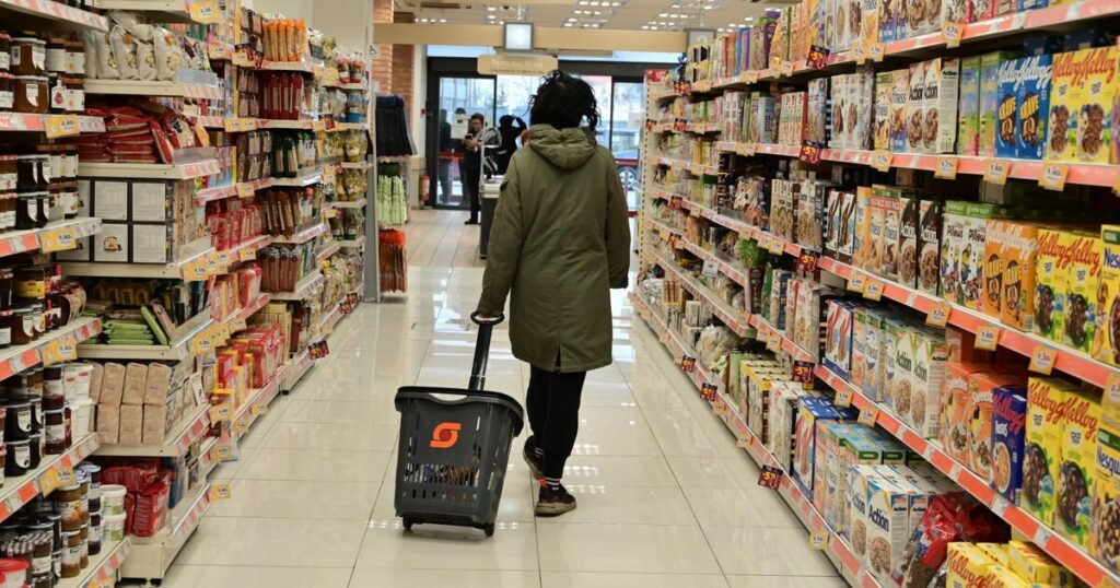 Αγίου Πνεύματος 2025: Το ωράριο των σούπερ μάρκετ