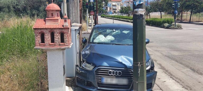Ένα ακόμα τροχαίο σημειώθηκε το μεσημέρι της Τετάρτης (11.6.25) στο Αγρίνιο στη διασταύρωση της Πανεπιστήμιου με την Αγίου Ιωάννη Ρηγανά όπου συχνά σημειώνονται συγκρούσεις παρά τη λειτουργία φωτεινών σηματοδοτών.