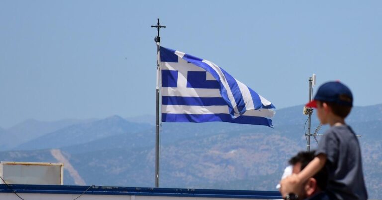 Ανάσες δροσιάς, μπόρες αλλά και επικίνδυνοι άνεμοι