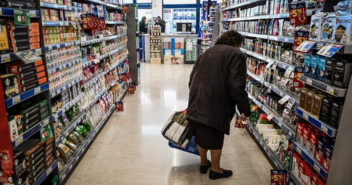 Αυξήθηκαν το Μάιο οι τιμές στα ράφια, στο 2,47% ο πληθωρισμός στα σουπερμάρκετ