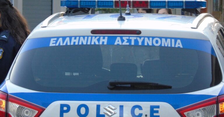 Βόνιτσα: Προκάλεσε φθορά σε δημοτικό μηχάνημα έργων και συνελήφθη - Karvasaras