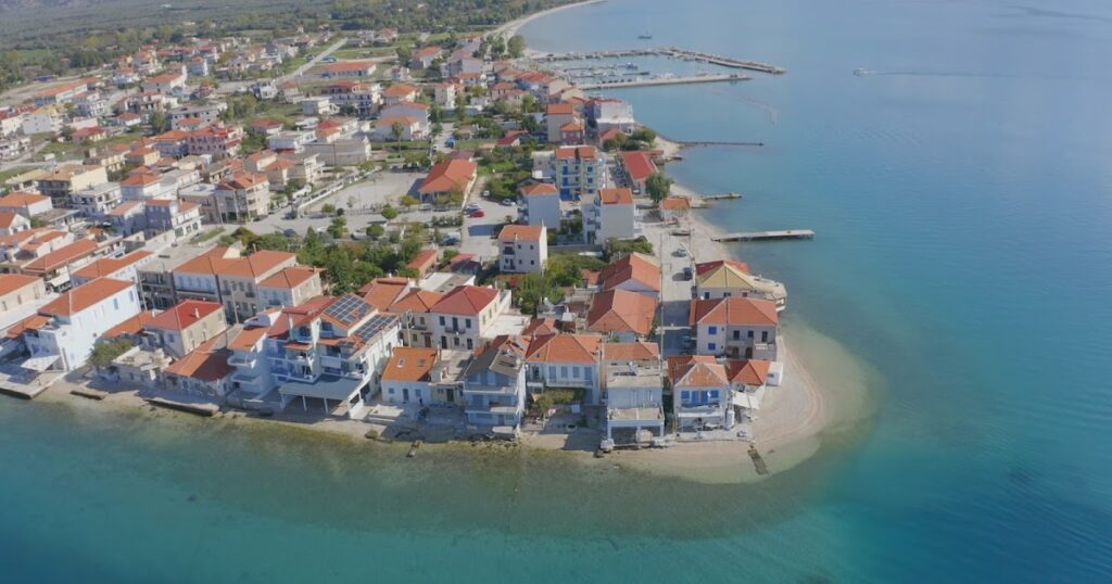 Ενοικιάζεται μικρό στούντιο στον Μύτικα Αιτ/νίας.