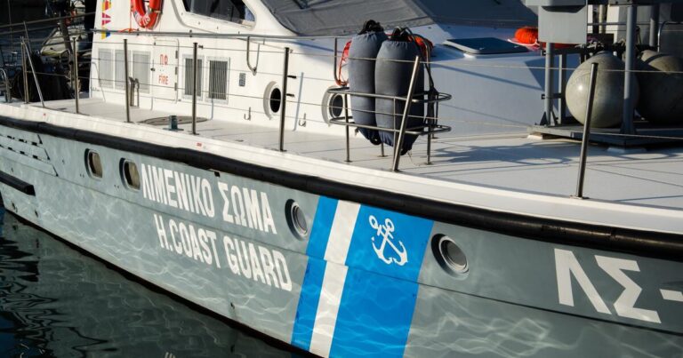 Επιχείρηση διάσωσης 50 μεταναστών υπό τον συντονισμό του ΕΚΣΕΔ