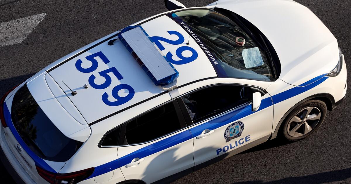 Πατέρας και γιος έκαναν λαμπόγυαλο τεχνικό γραφείο – Χτύπησαν τον ιδιοκτήτη με πληκτρολόγιο