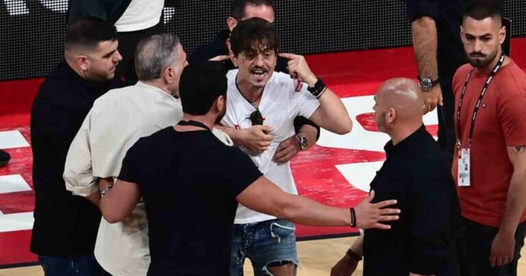 Στέλνει ηχηρό μήνυμα μηδενικής ανοχής σε Αγγελόπουλους και Γιαννακόπουλο η κυβέρνηση